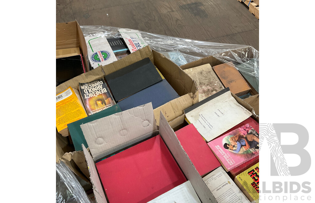One Full Pallet - Mystery Collection of Vintage Books