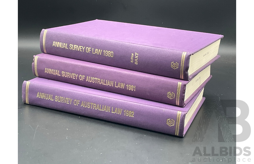 Annual Survey of Australian Law 1980,1981&1982 and Commonwealth Law Reports, Index-Digest, Vols. 1-127 (1903-1972) - Lot of 4