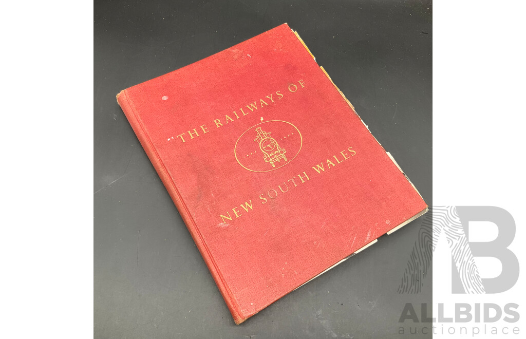 The Railways of New South Wales by Leonie I. Paddison