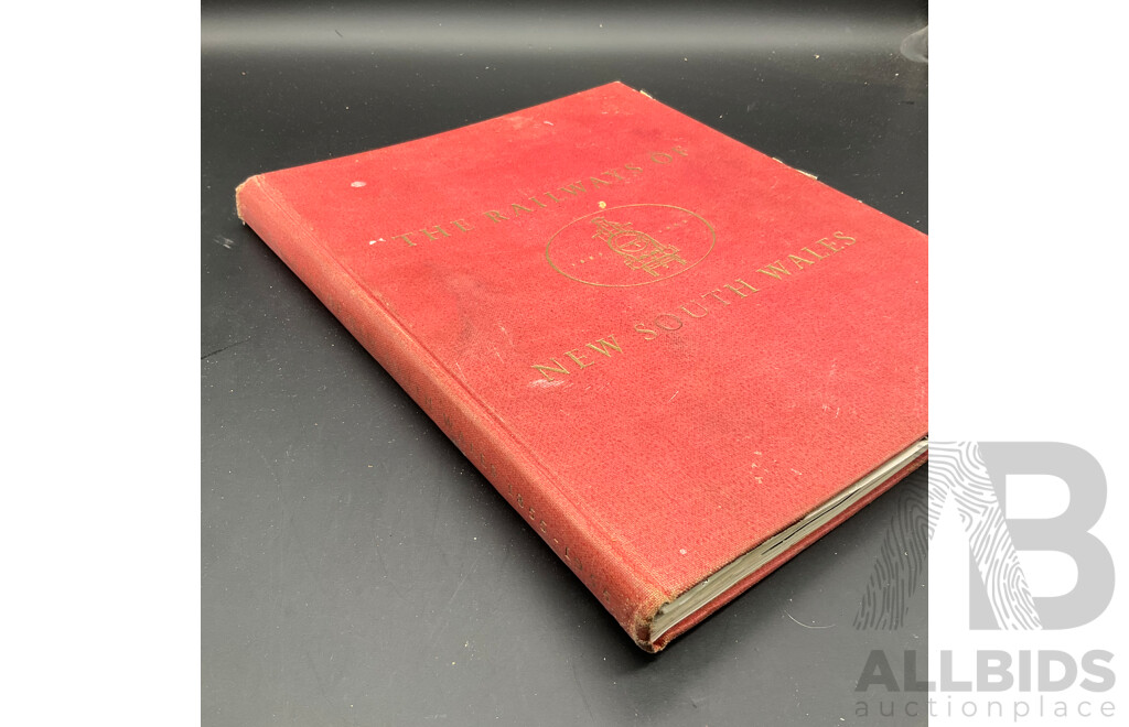 The Railways of New South Wales by Leonie I. Paddison