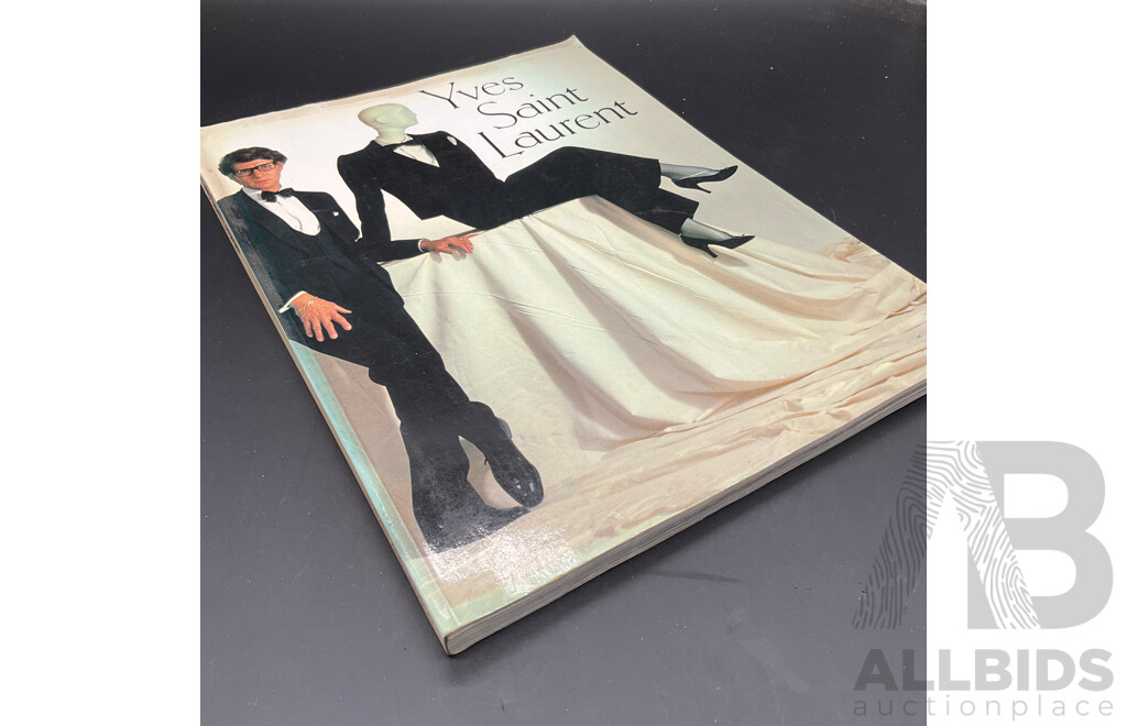 Yves Saint Laurent (The Metropolitan Museum of Art, NY 1983-1984)