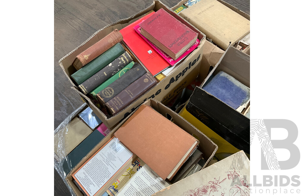 One Full Pallet - Mystery Collection of Vintage Books