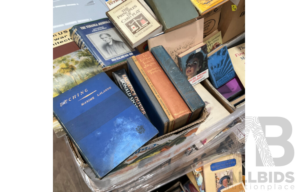 Collection of Vintage Books - 1 Full Pallet