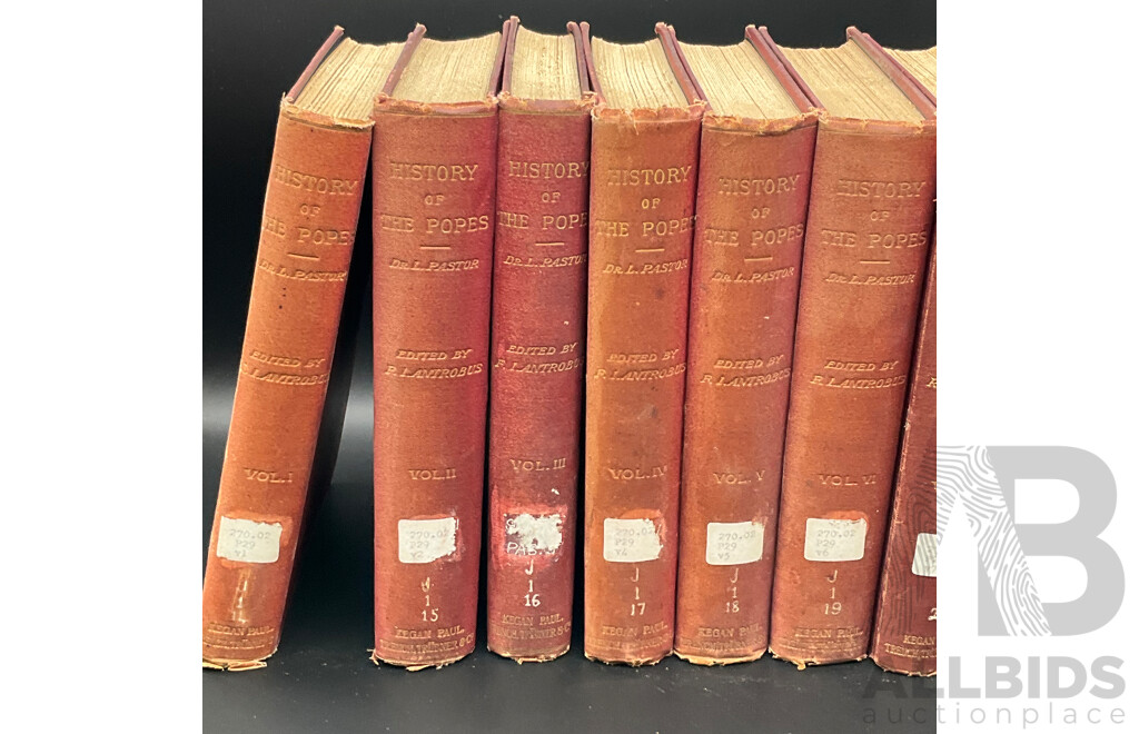 CHAMBER'S ENCYCLOPEDIA, Volumes I to X - Lot of 10