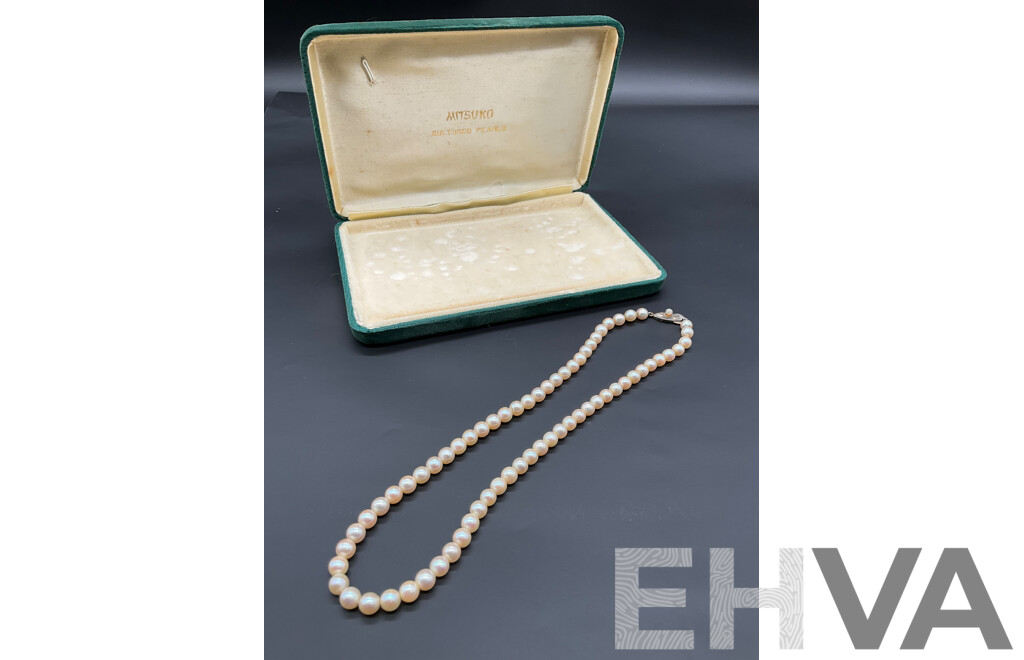 Vintage MITSUKO Cultured Pearls Necklace
