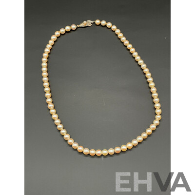 Vintage MITSUKO Cultured Pearls Necklace
