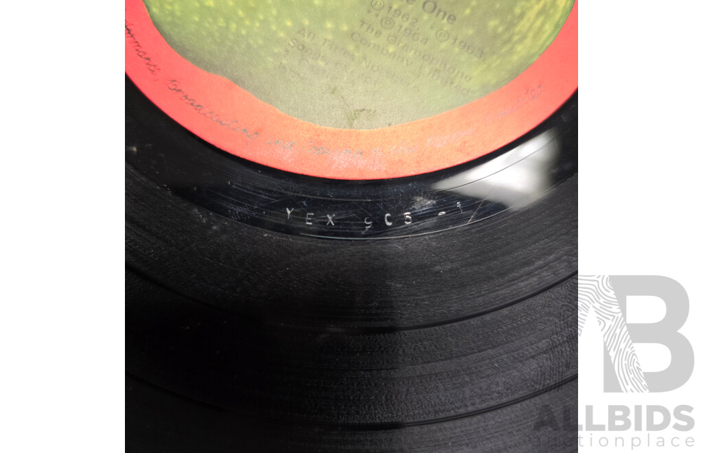 The Beatles - Australian 10th Anniversary Greatest Hits Volumes 1 & 2 (1963-1973) Rare Australian Apple / Parlophone Stereo Double LP Set