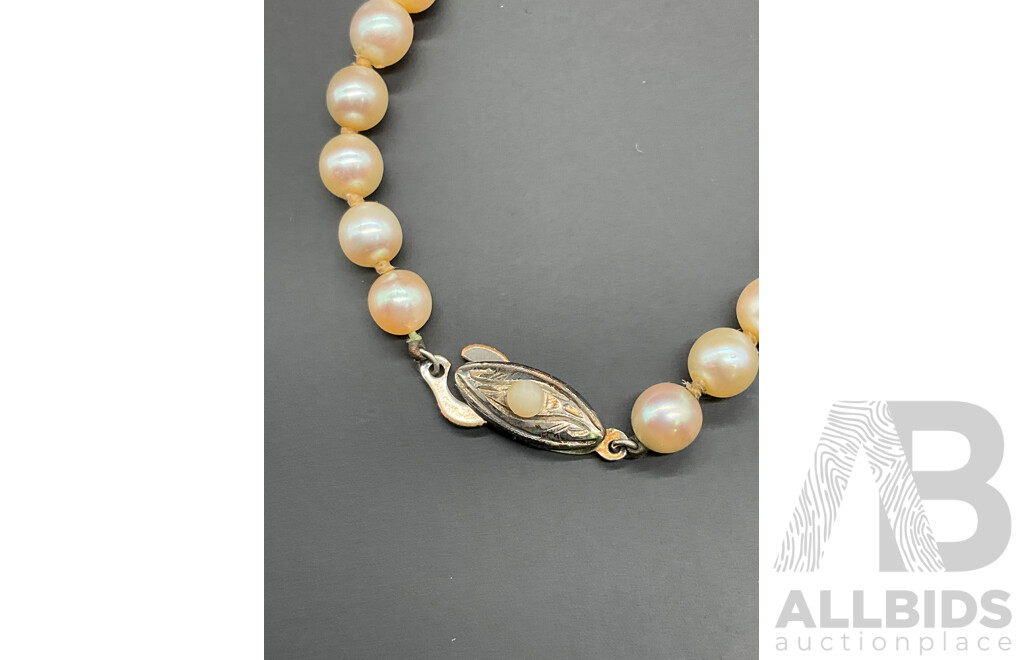 Vintage MITSUKO Cultured Pearls Necklace