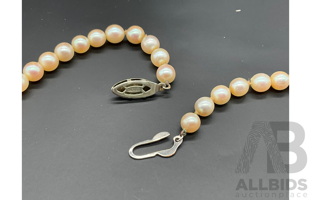 Vintage MITSUKO Cultured Pearls Necklace