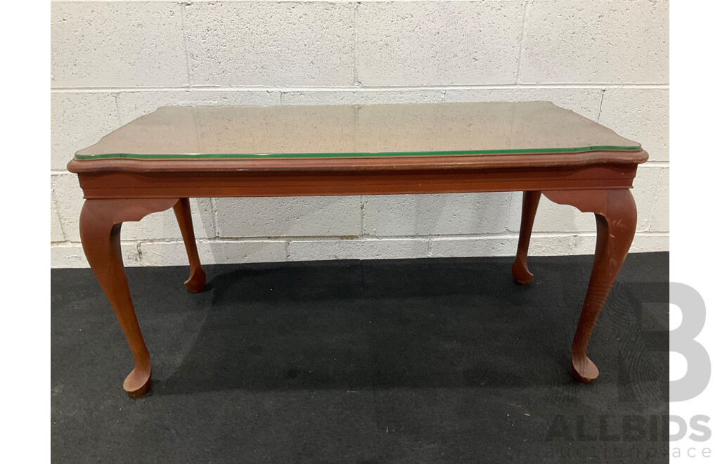 Queen Anne Style Mahogany Coffee or Side Table with Glass Top