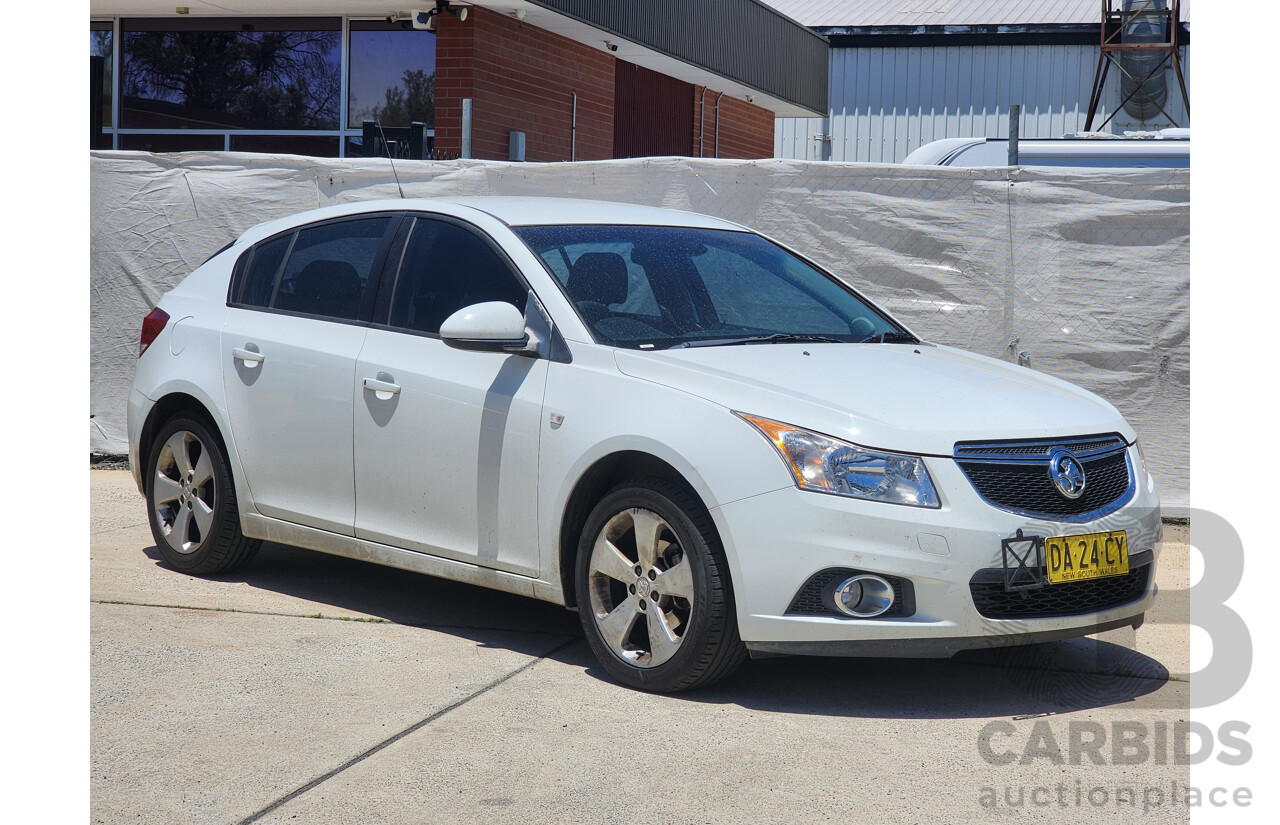 2/2014 Holden Cruze Equipe JH MY14 5d Hatchback White 1.8L