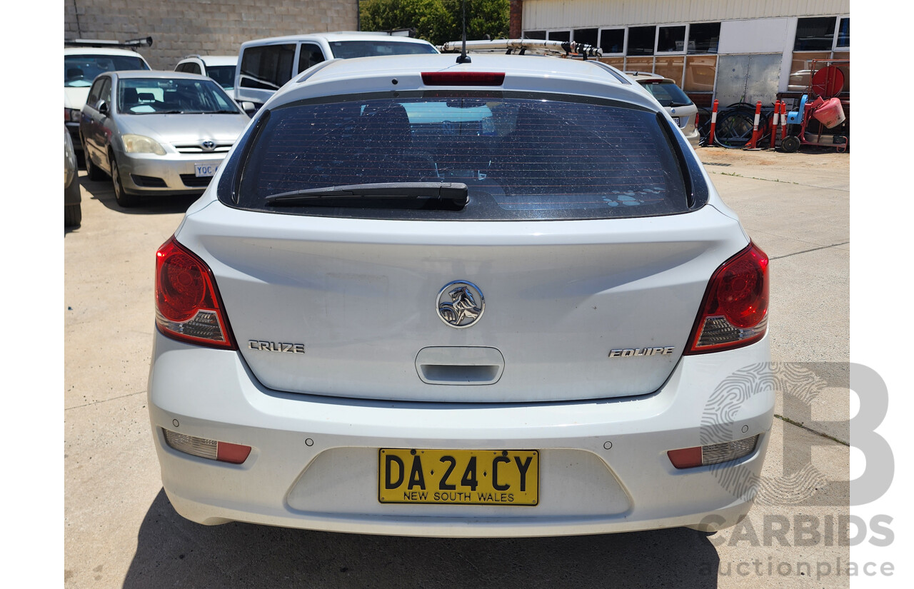 2/2014 Holden Cruze Equipe JH MY14 5d Hatchback White 1.8L