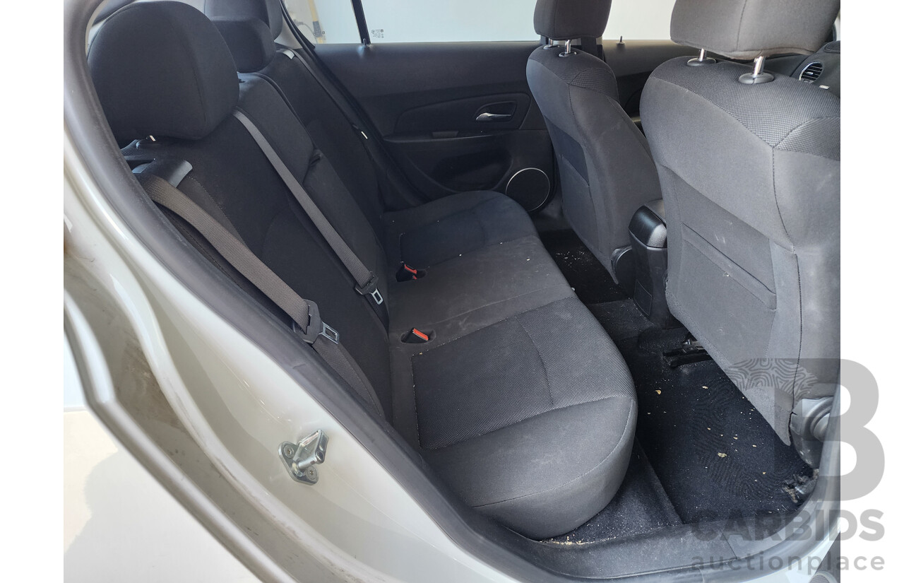 2/2014 Holden Cruze Equipe JH MY14 5d Hatchback White 1.8L