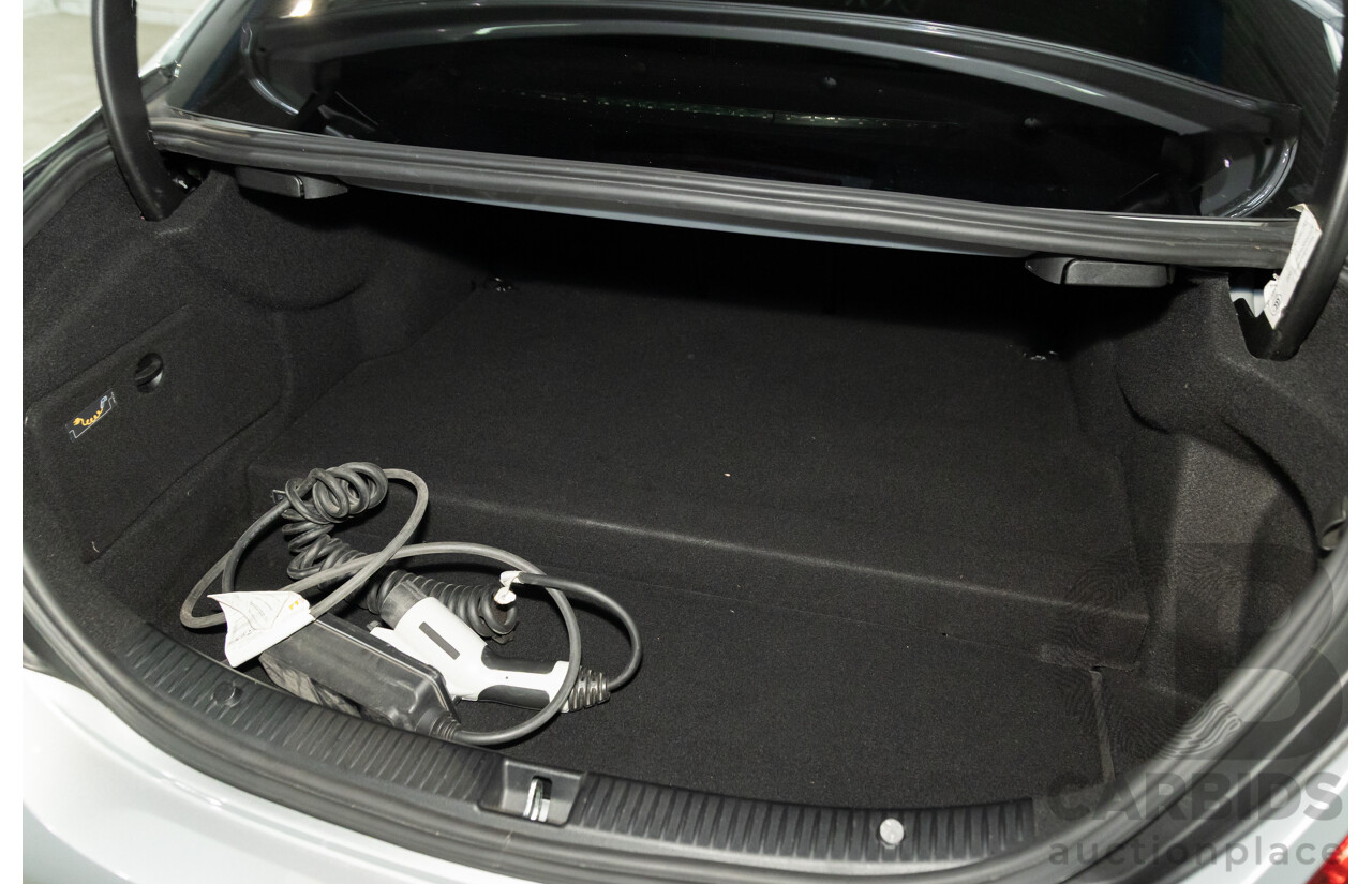 07/2017 Mercedes-Benz C350 e (RWD) 205 MY17 4d Sedan Iridium Silver Turbo 2.0L - 60kW Plug-In Hybrid