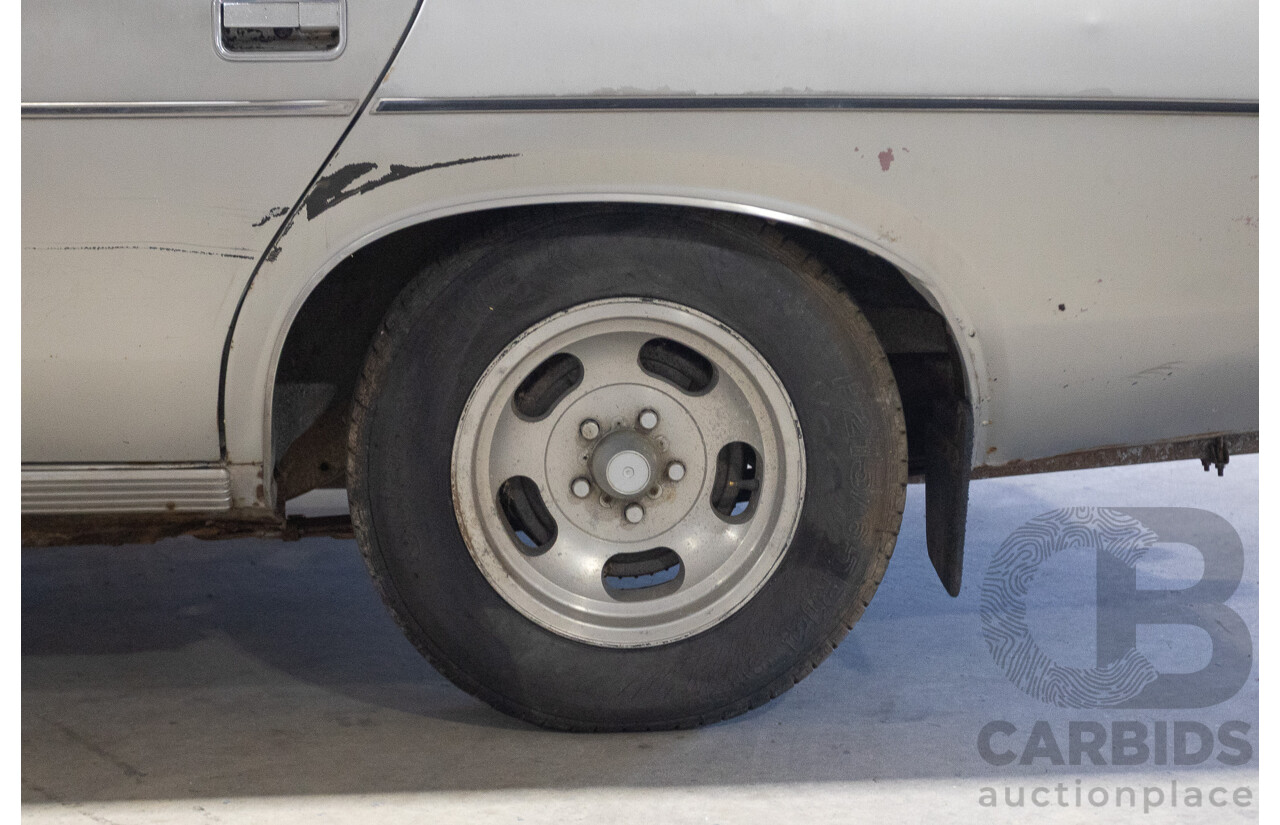 4/1978 Chrysler CL Regal LeBaron 4d Sedan Silver 4.3L