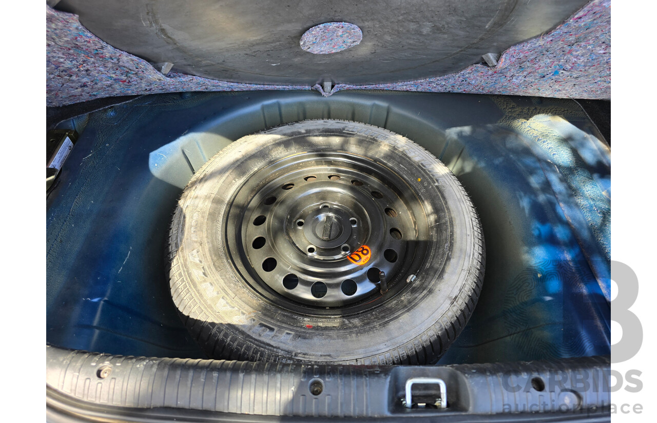 10/2001 Holden Special Vehicles (HSV) Clubsport VX Series II Build No.136 4d Sedan Vespers Blue Metallic V8 5.7L