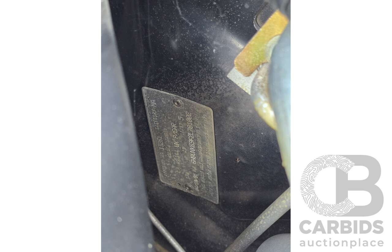 10/2001 Holden Special Vehicles (HSV) Clubsport VX Series II Build No.136 4d Sedan Vespers Blue Metallic V8 5.7L