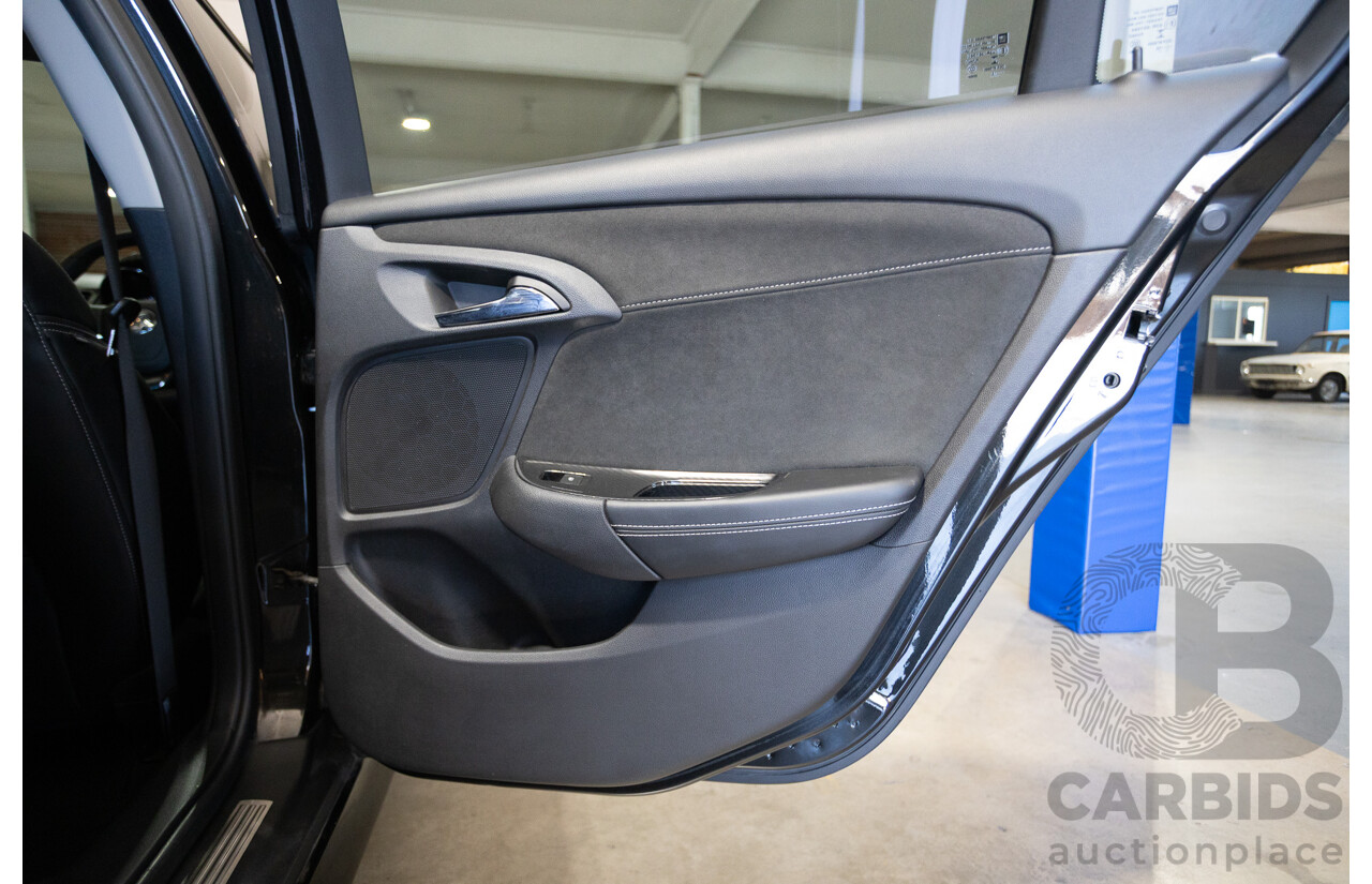 5/2016 Holden VF Commodore SS-V Redline Series 2 4d Sedan Phantom Black V8 6.2L