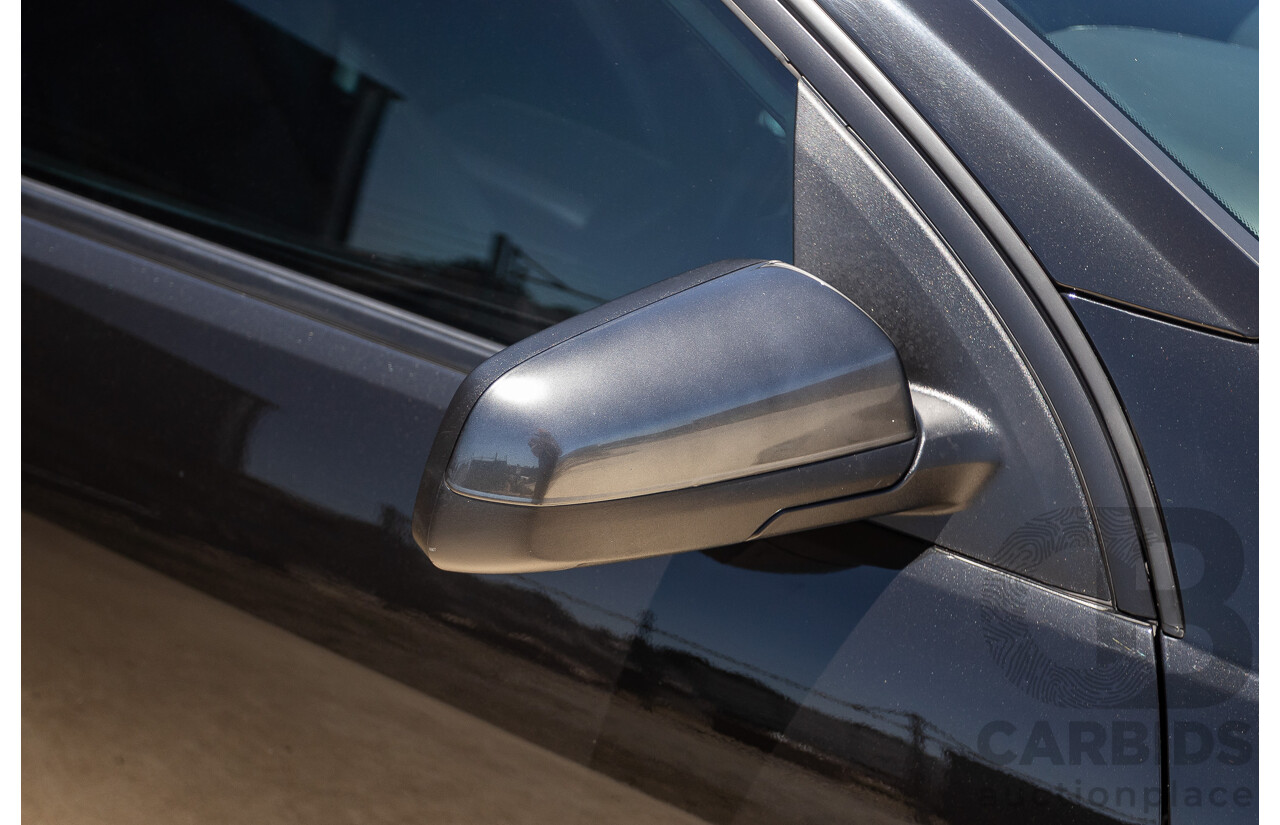 5/2016 Holden VF Commodore SS-V Redline Series 2 4d Sedan Phantom Black V8 6.2L