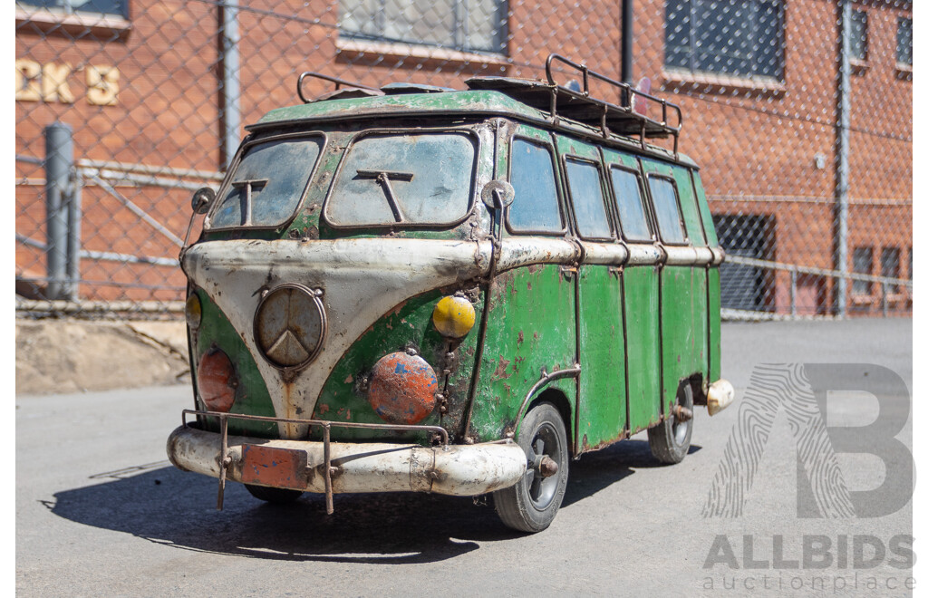 Vintage VW Kombi Style Metal Esky