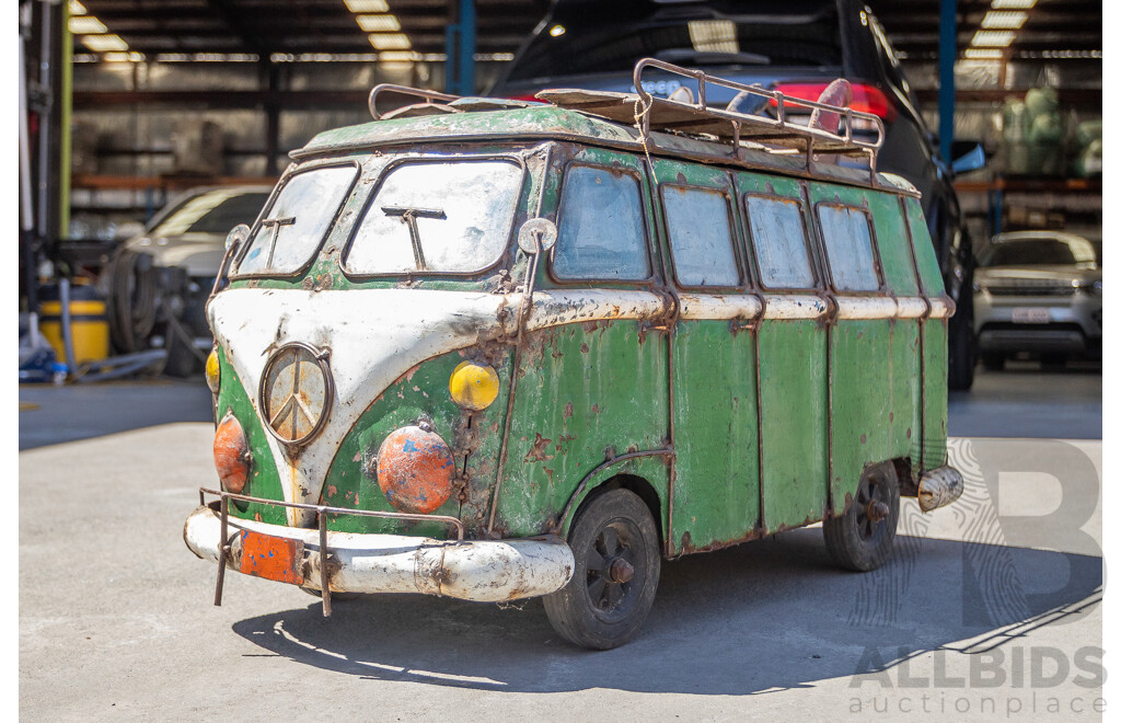 Vintage VW Kombi Style Metal Esky