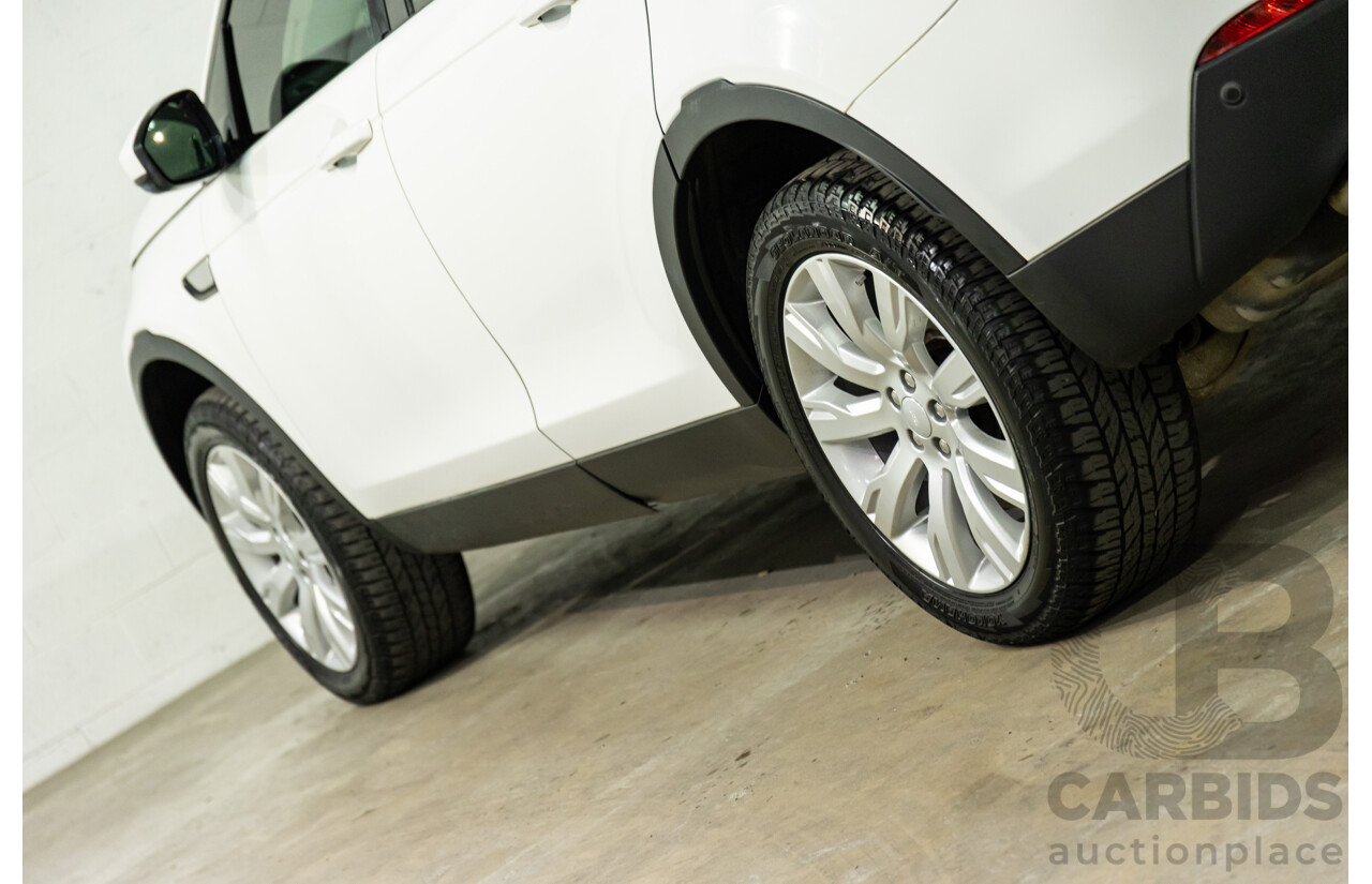 01/2018 Land Rover Discovery Sport Td4 HSE (132kW AWD) L550 MY18 4d Wagon Fuji White Turbo Diesel 2.0L - 7 Seater