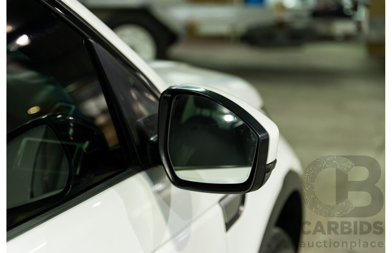 01/2018 Land Rover Discovery Sport Td4 HSE (132kW AWD) L550 MY18 4d Wagon Fuji White Turbo Diesel 2.0L - 7 Seater