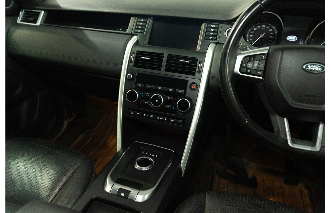 01/2018 Land Rover Discovery Sport Td4 HSE (132kW AWD) L550 MY18 4d Wagon Fuji White Turbo Diesel 2.0L - 7 Seater