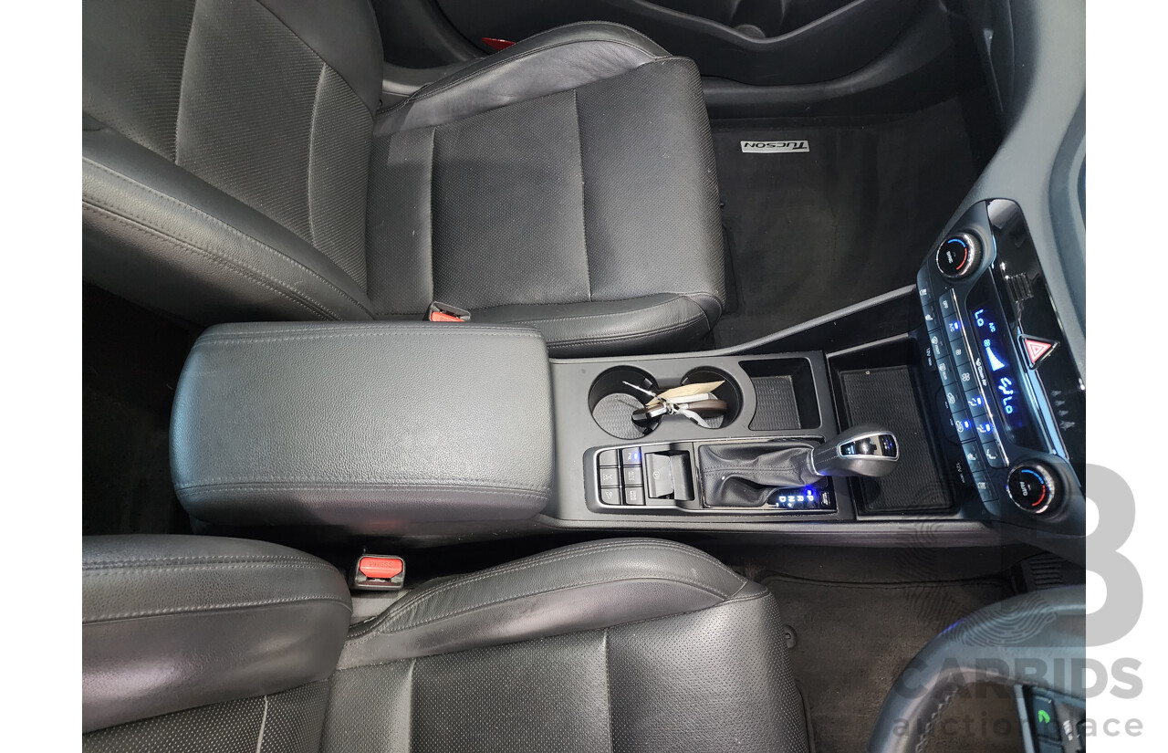 10/2015 Hyundai Tucson Highlander (awd) TLE 4d Wagon Grey 2.0L
