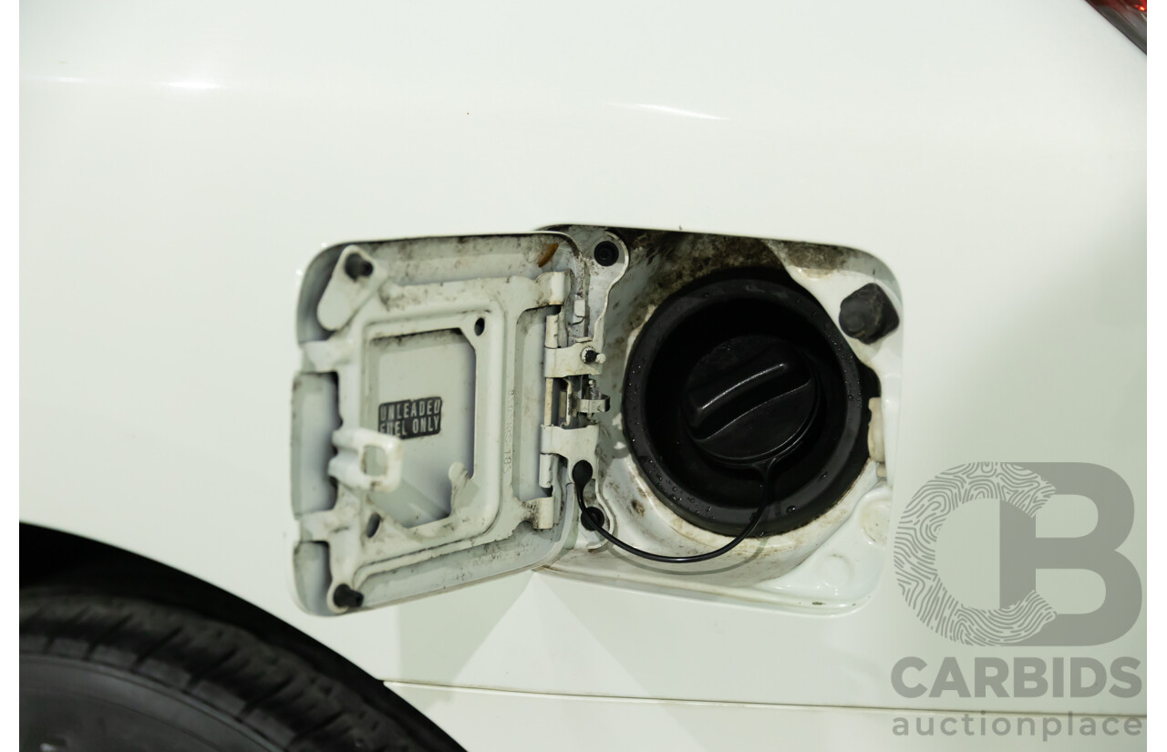 6/2015 Nissan Pathfinder ST-L Hybrid (4x4) R52 MY15 4d Wagon Ivory Pearl Supercharged 2.5L - 15kW Hybrid - 7 Seater