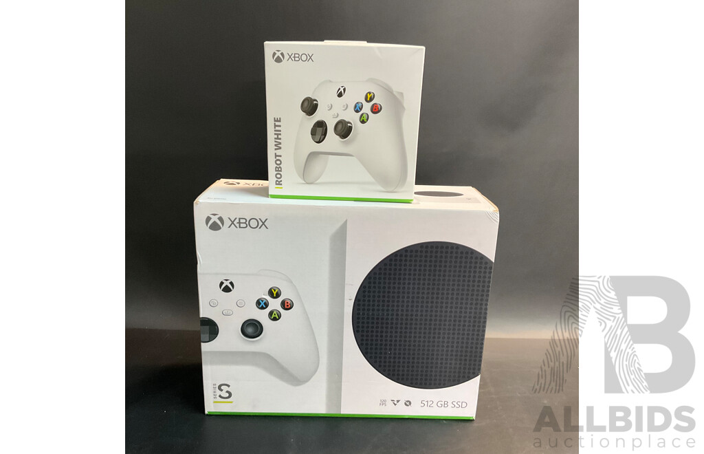 XBOX Series S 512GBSSD Console and Robot White Controller