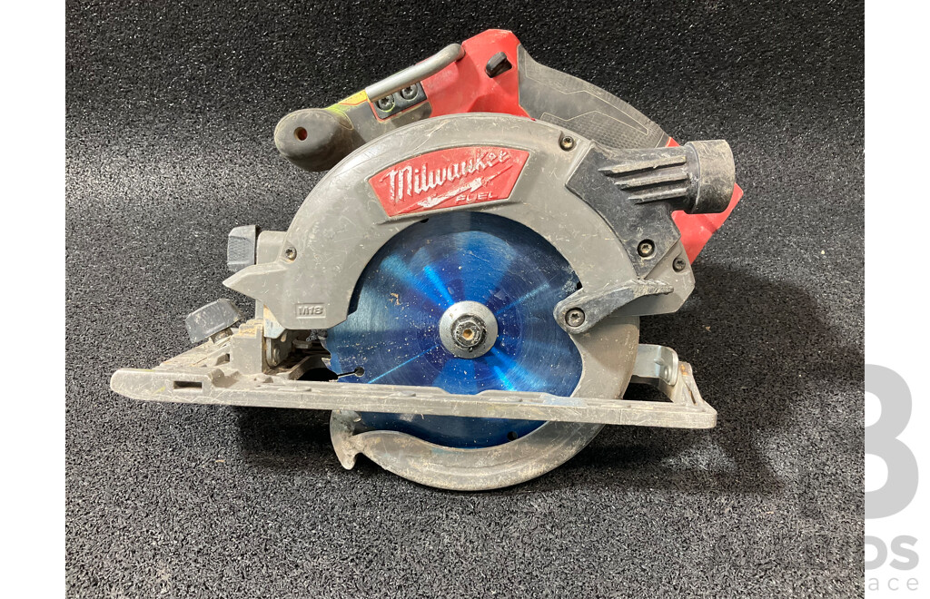 MILWAUKEE FUEL 18V Circular Saw (M18 CCS55)
