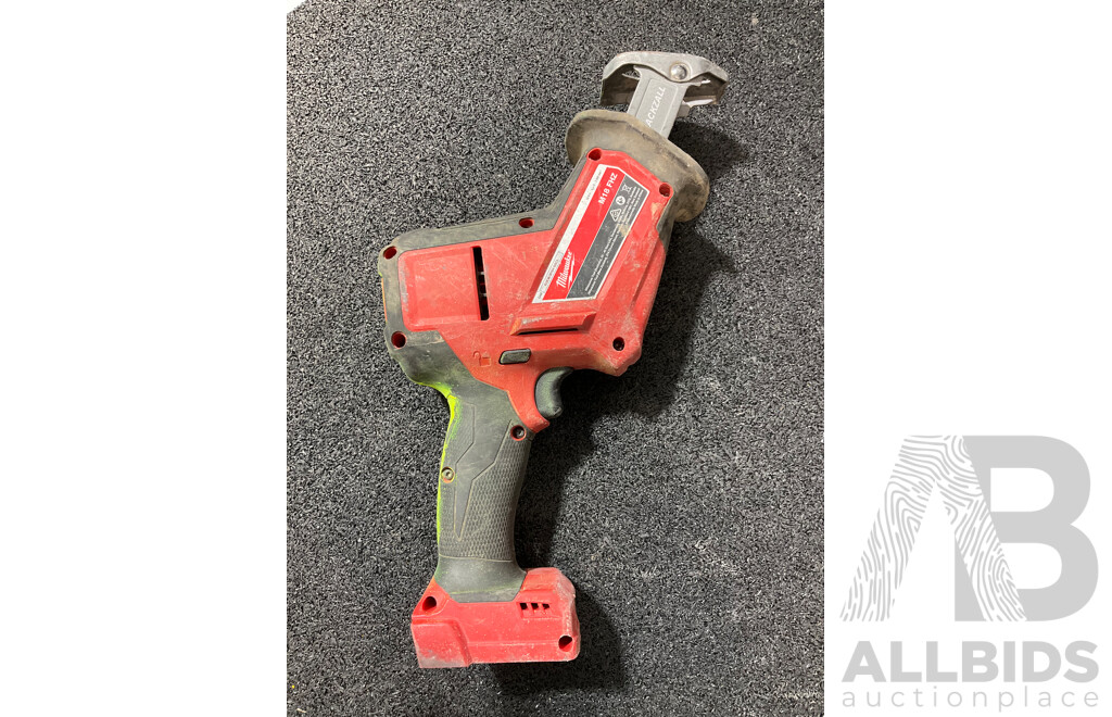 MILWAUKEE FUEL 18V Reciprocating Saw (M18 FHZ) and Compact Blower (M18 BBL) - Lot of 2