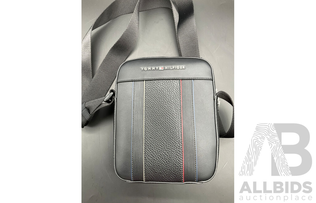 Mixed Texture Reporter Bag Branded TOMMY HILFIGER