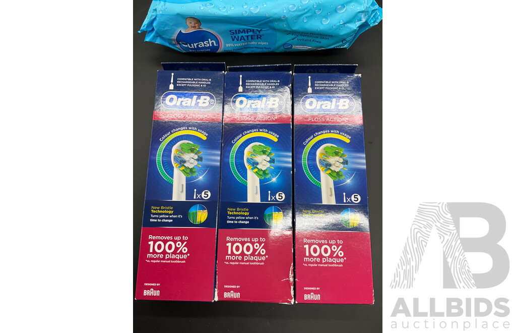 ORAL-B Floss Action Replacement Brush Heads (3x5pcs)  and CURASH Babycare Wipes - Lot of 4