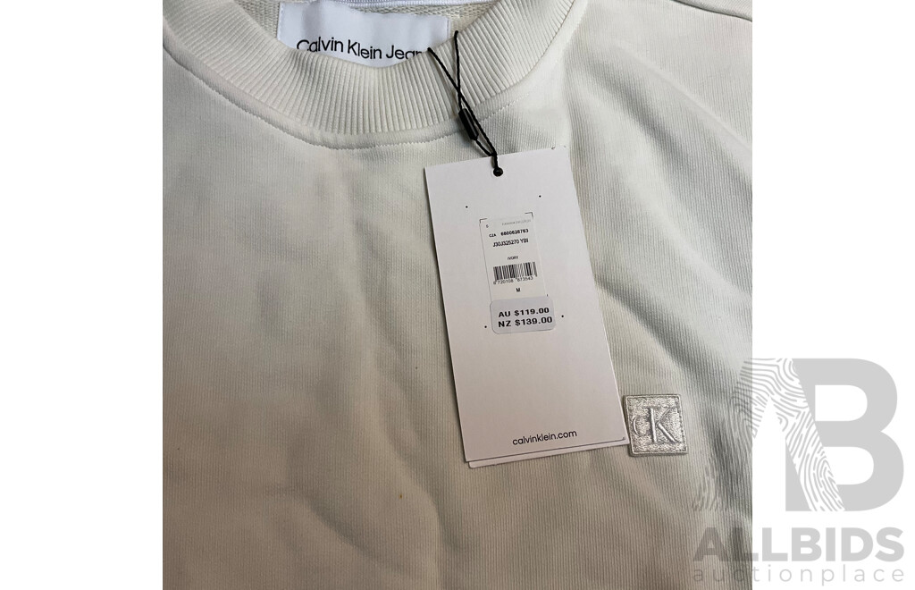 Calvin Klein Men's Apparel - Size S /M - Lot of 4