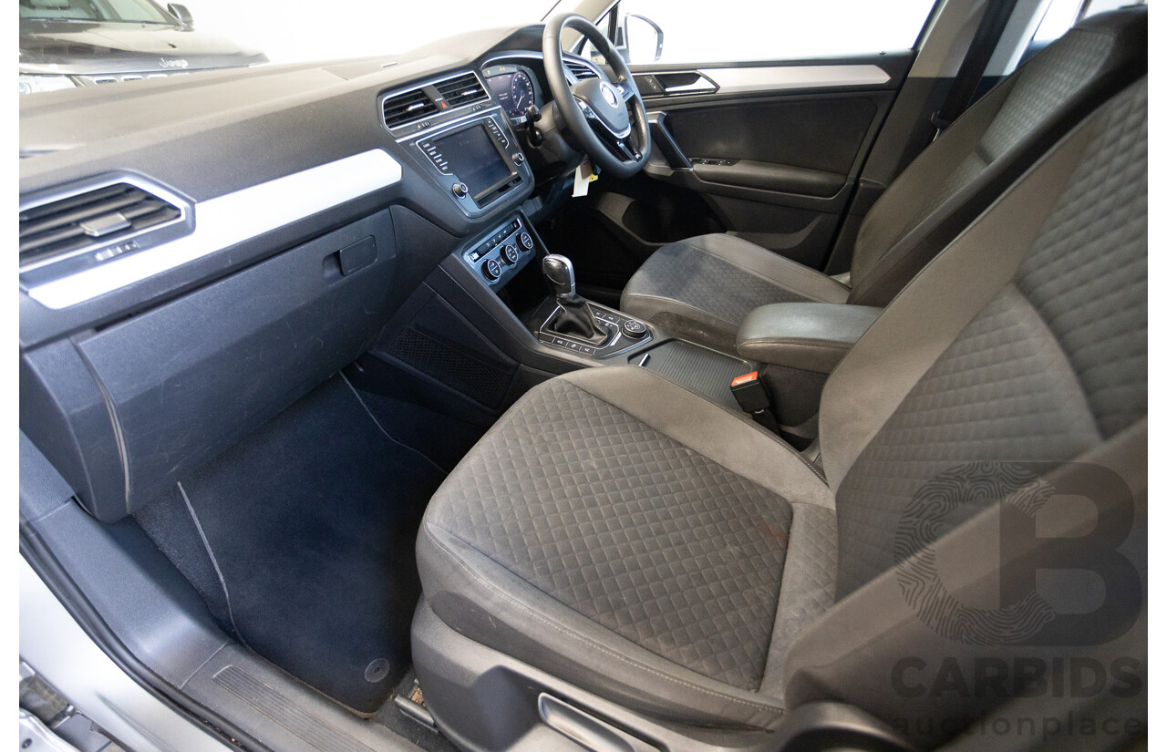 01/2017 Volkswagen Tiguan 110 TDI Comfortline (AWD) 5NA 4D Wagon Tungsten Silver Metallic Turbo Diesel 2.0L