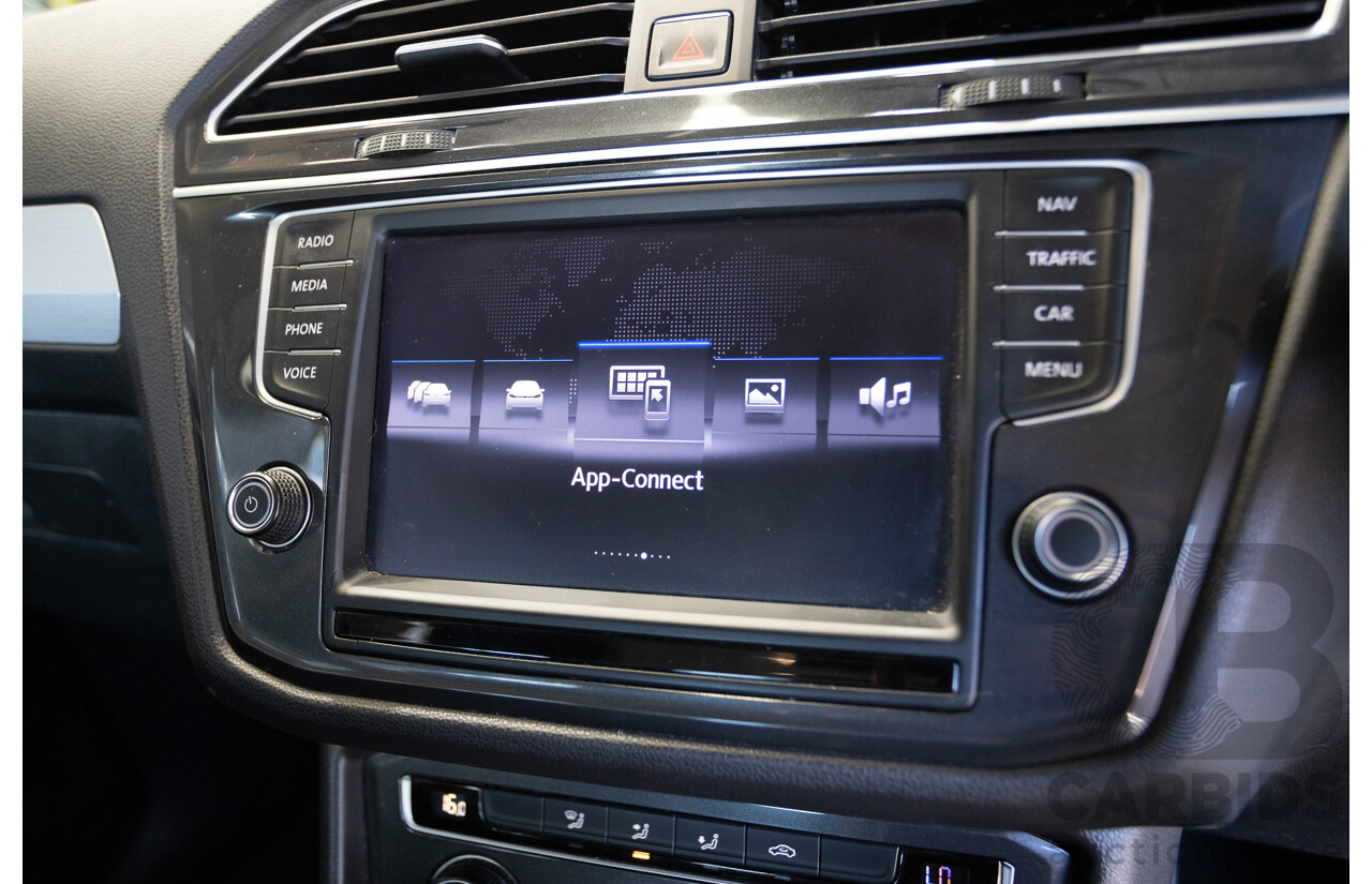 01/2017 Volkswagen Tiguan 110 TDI Comfortline (AWD) 5NA 4D Wagon Tungsten Silver Metallic Turbo Diesel 2.0L