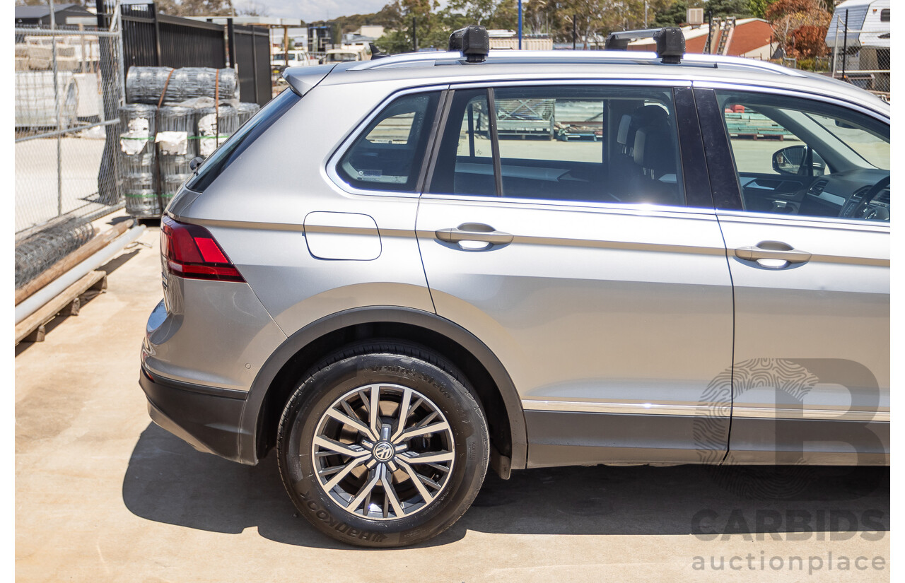 01/2017 Volkswagen Tiguan 110 TDI Comfortline (AWD) 5NA 4D Wagon Tungsten Silver Metallic Turbo Diesel 2.0L