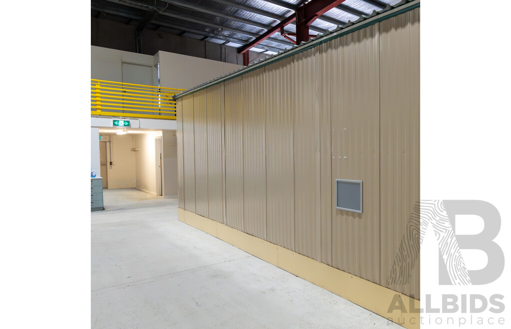 Quantity of 5 Bay's of AUSCO Modular Portable Site Shed's