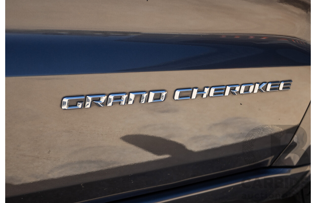 11/2014 Jeep Grand Cherokee Overland (4x4) WK MY15 4D Wagon Silver Turbo Diesel 3.0L