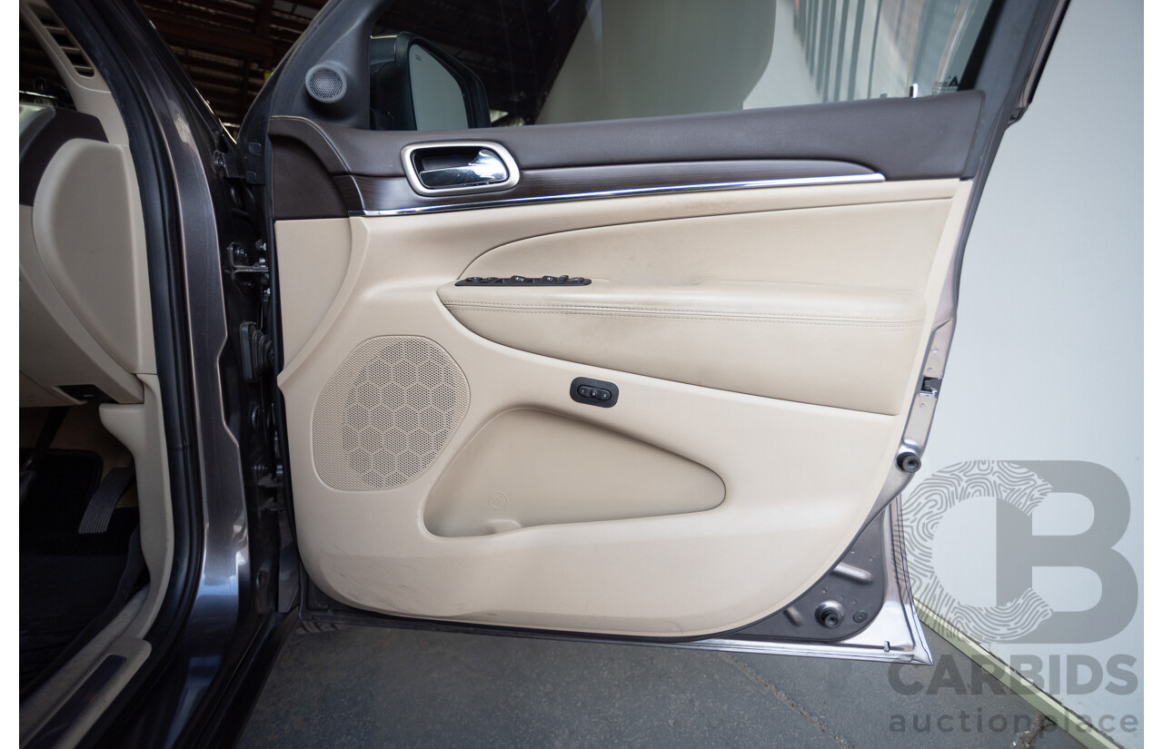 11/2014 Jeep Grand Cherokee Overland (4x4) WK MY15 4D Wagon Silver Turbo Diesel 3.0L