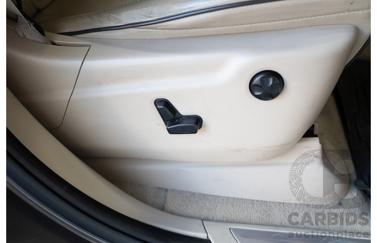 11/2014 Jeep Grand Cherokee Overland (4x4) WK MY15 4D Wagon Silver Turbo Diesel 3.0L