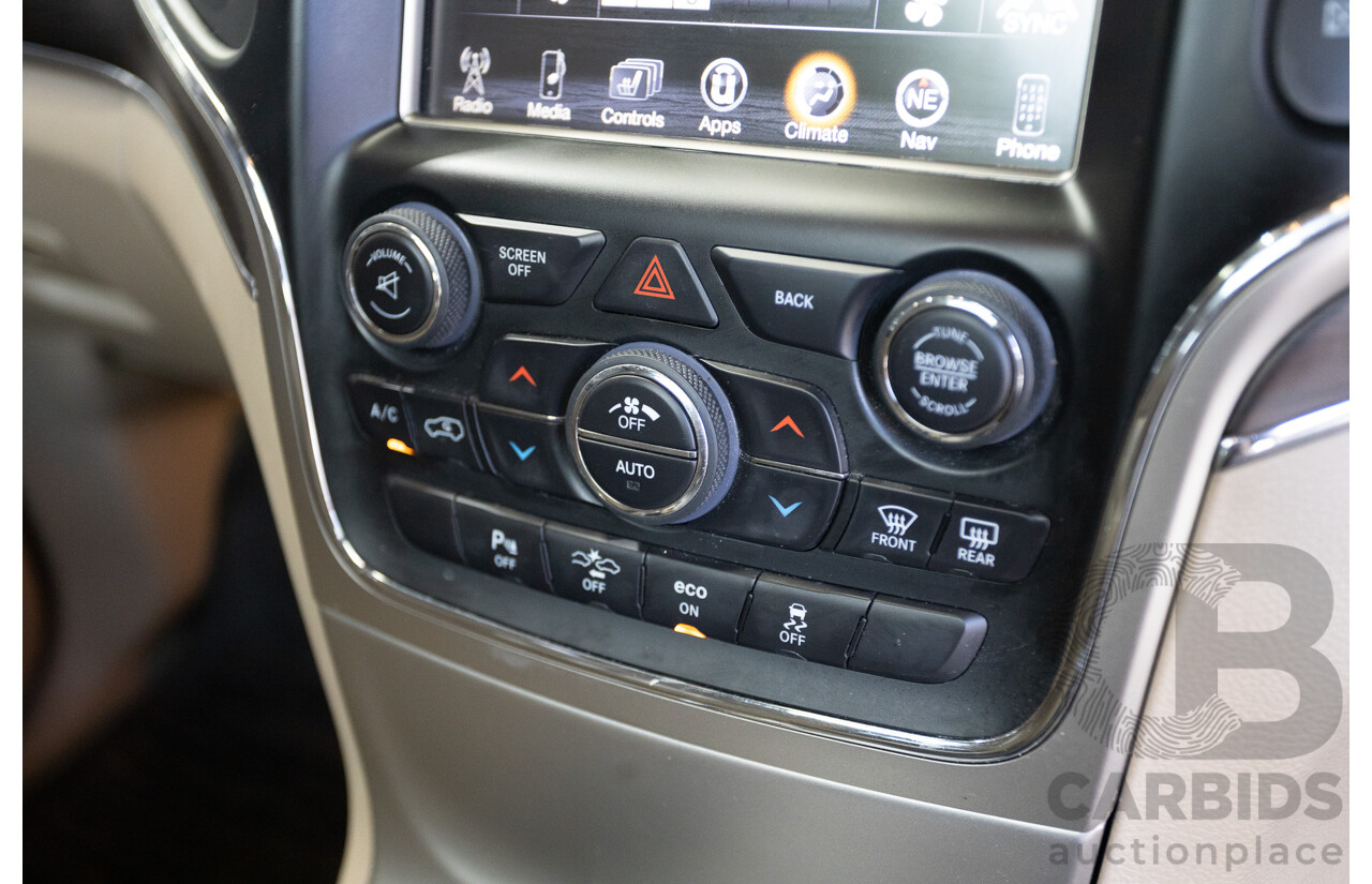 11/2014 Jeep Grand Cherokee Overland (4x4) WK MY15 4D Wagon Silver Turbo Diesel 3.0L