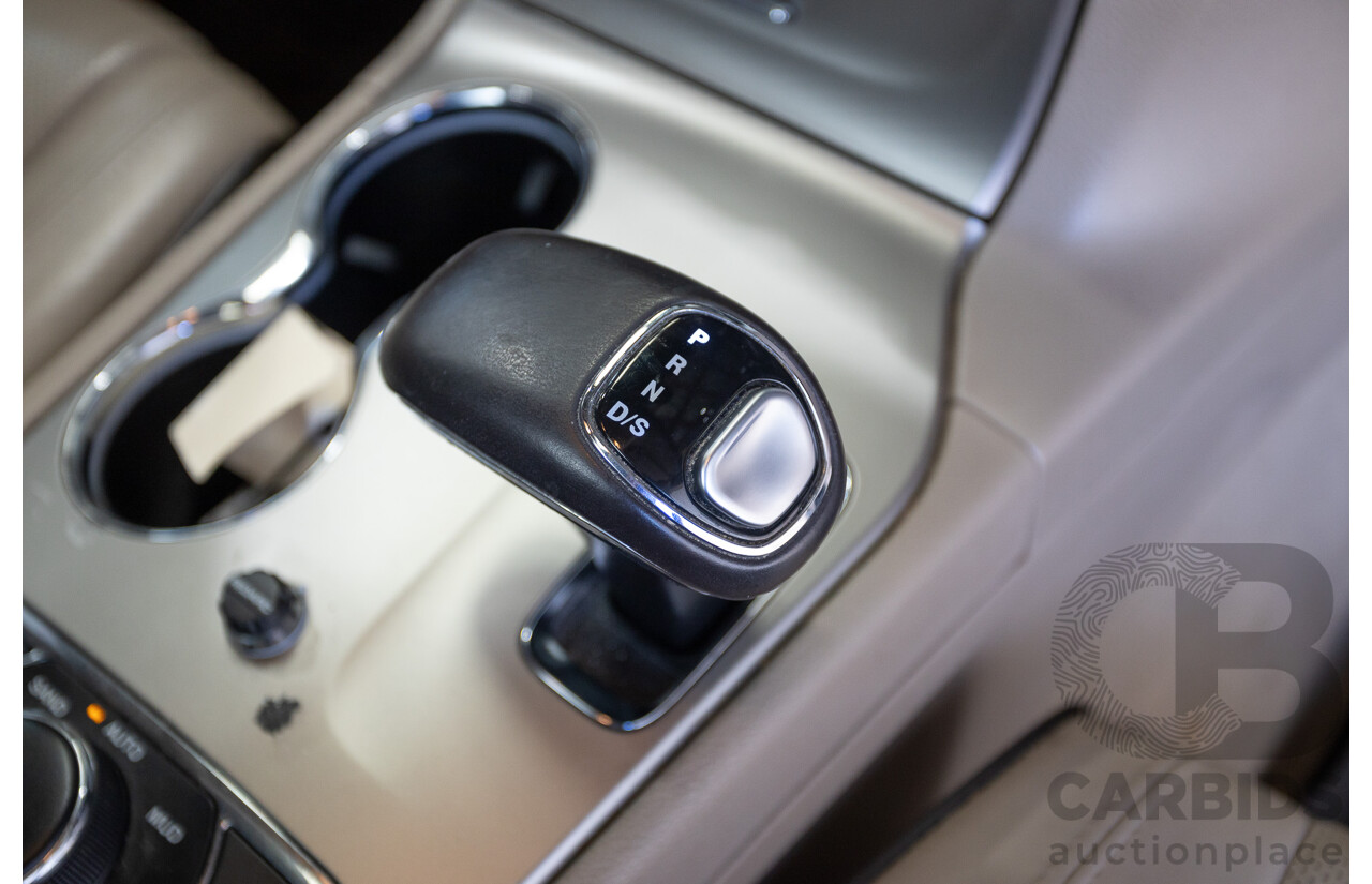 11/2014 Jeep Grand Cherokee Overland (4x4) WK MY15 4D Wagon Silver Turbo Diesel 3.0L