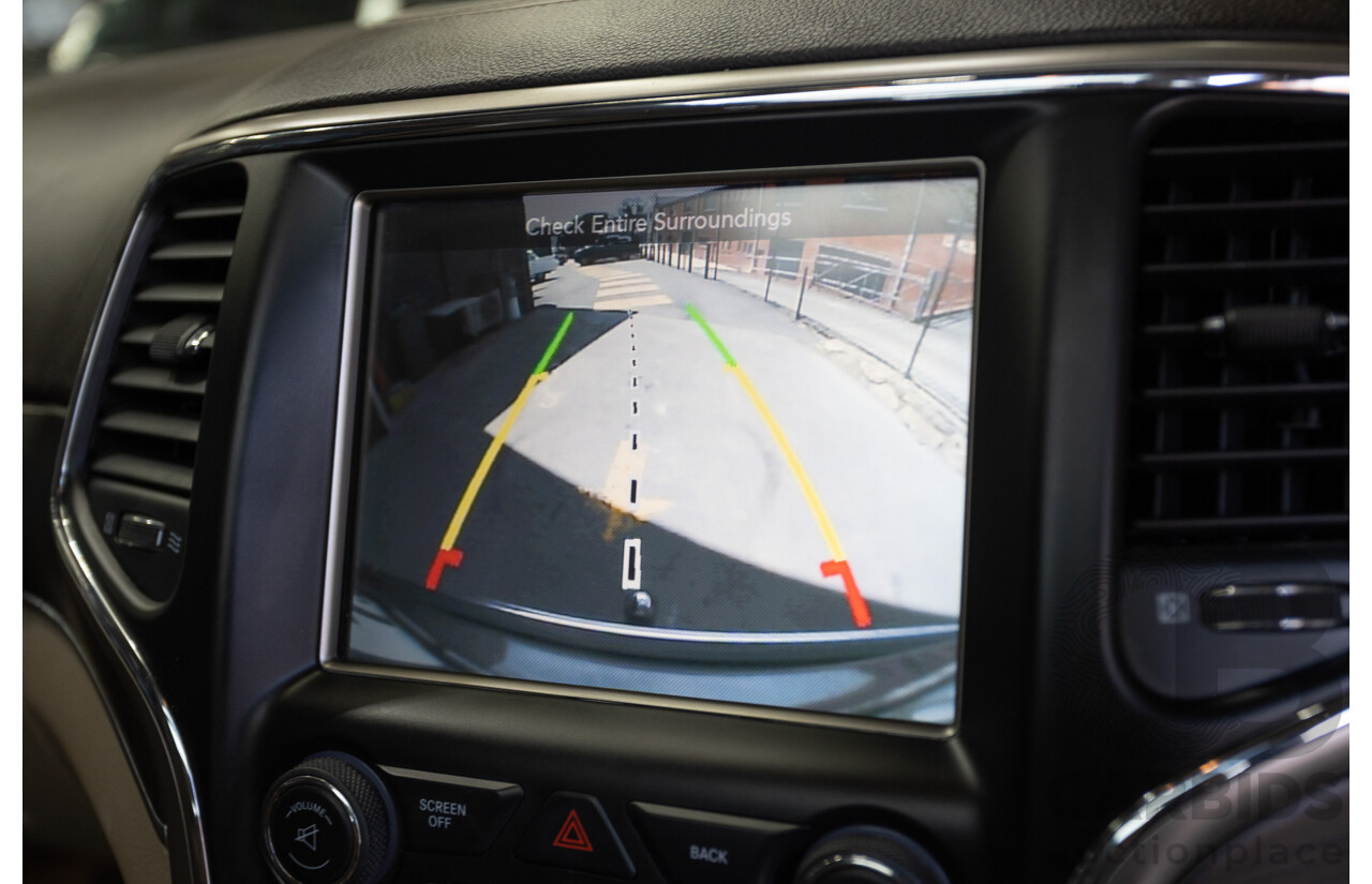 11/2014 Jeep Grand Cherokee Overland (4x4) WK MY15 4D Wagon Silver Turbo Diesel 3.0L