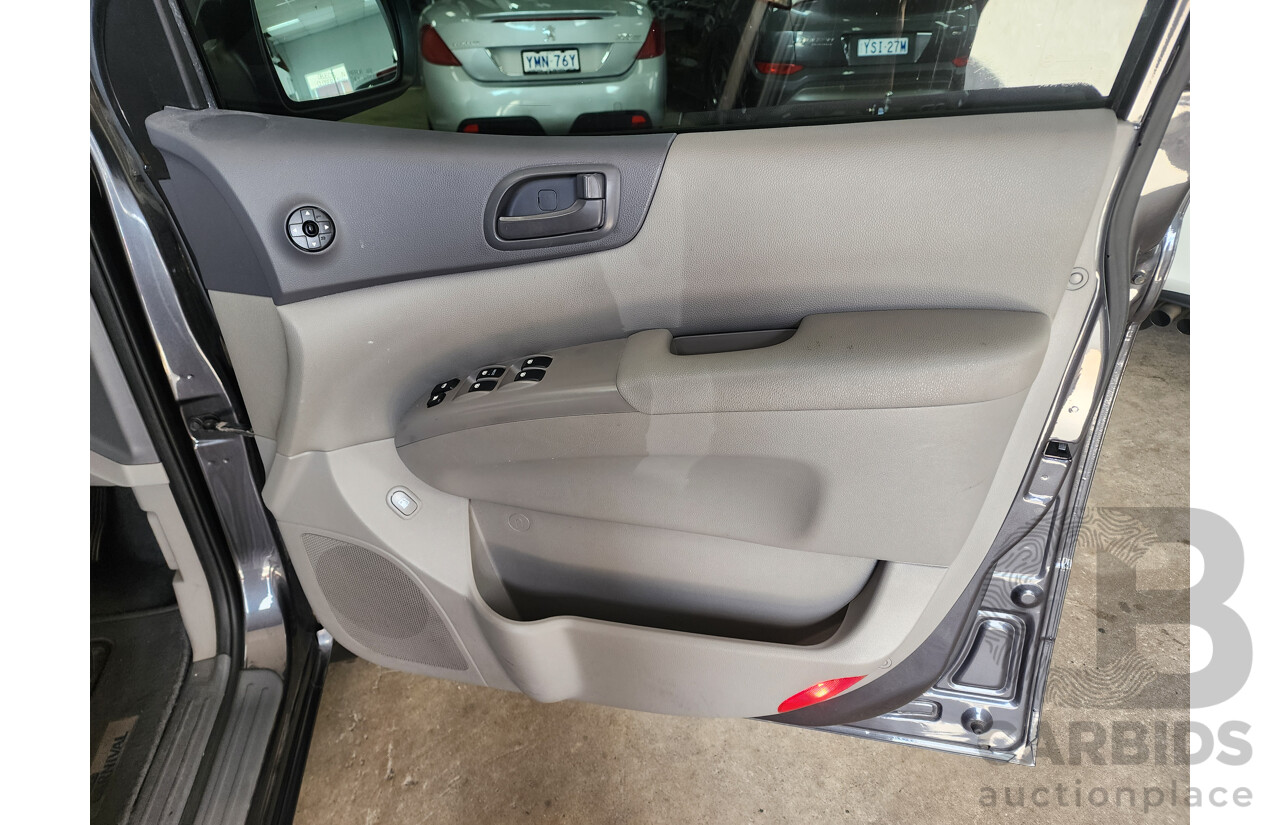 1/2014 Kia Grand Carnival S VQ MY14 4d Wagon Grey 3.5L