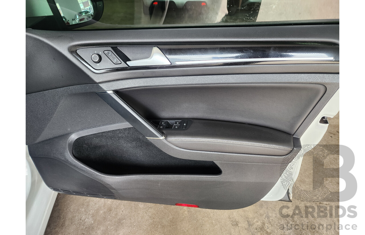 10/2014 Volkswagen Golf 103 TSI Highline AU MY14 5d Hatchback White 1.4L