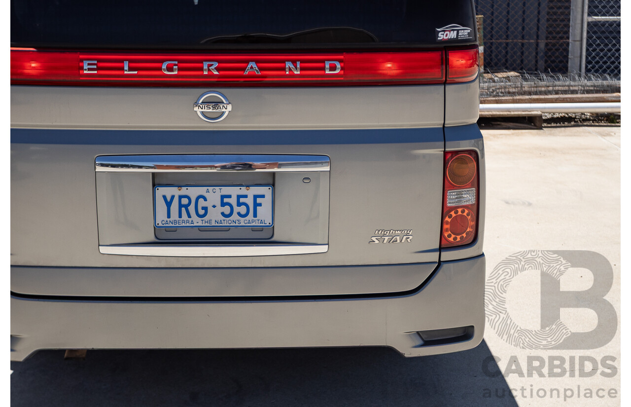 11/2004 Nissan Elgrand E51 Highway Star 4D Wagon Grey 3.5L - 4/2022 Import