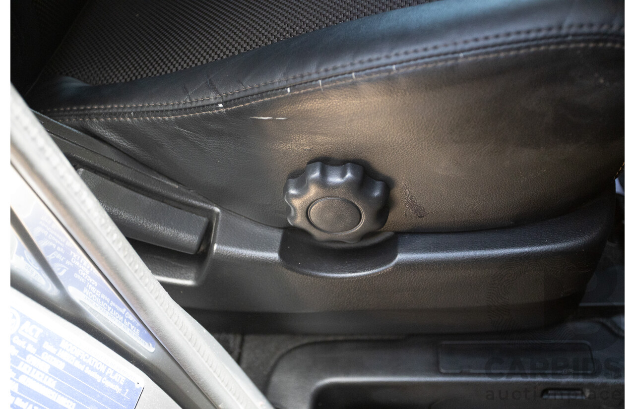 11/2004 Nissan Elgrand E51 Highway Star 4D Wagon Grey 3.5L - 4/2022 Import